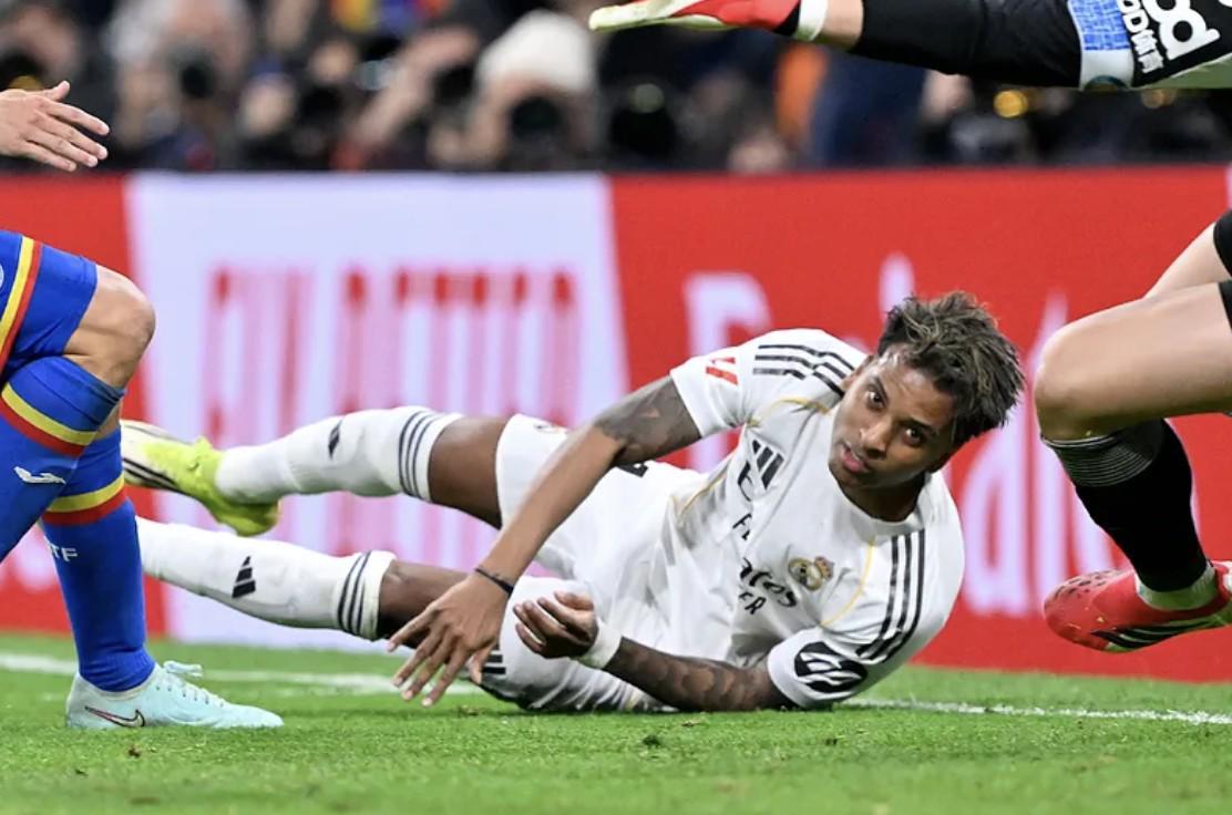 s15竞猜-世界报：皇马关注伯纳乌草皮；罗德里戈懊悔在不适后坚持踢球